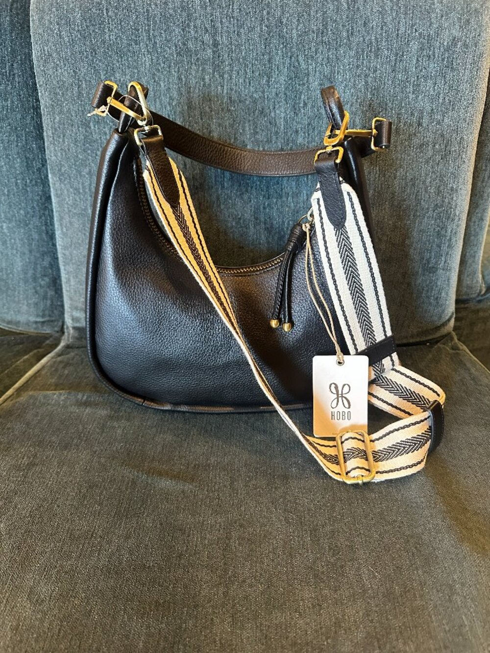 Hobo - Cass Small Shoulder Black (NEW W/ TAGS)